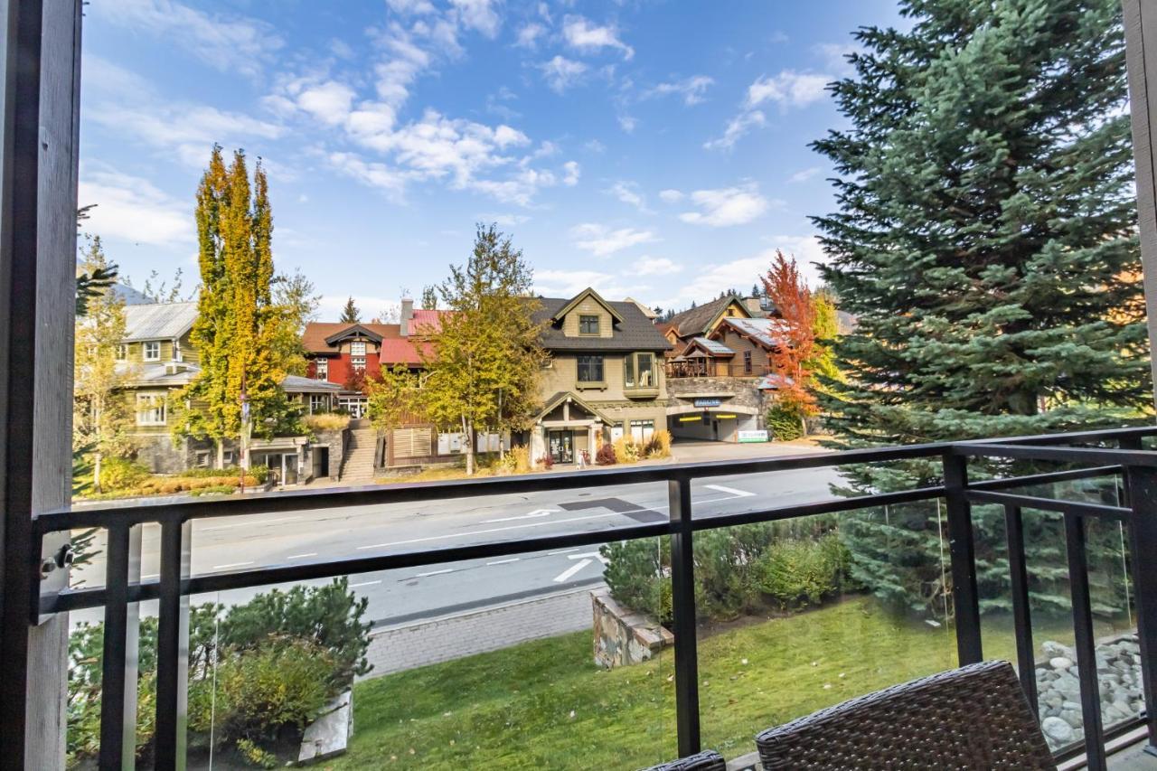Lake Placid Lodge By Elevate Vacations Whistler Eksteriør billede