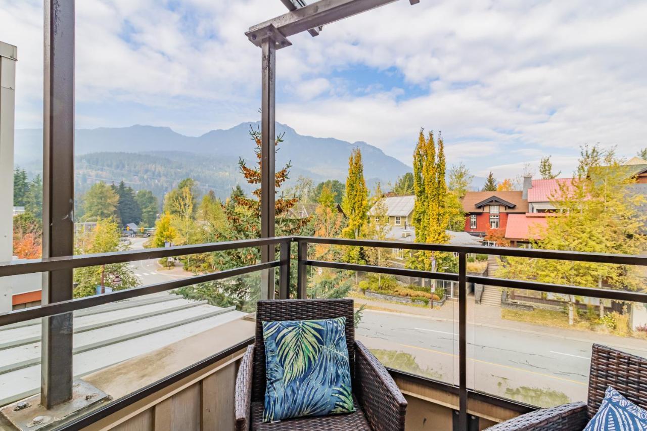 Lake Placid Lodge By Elevate Vacations Whistler Eksteriør billede