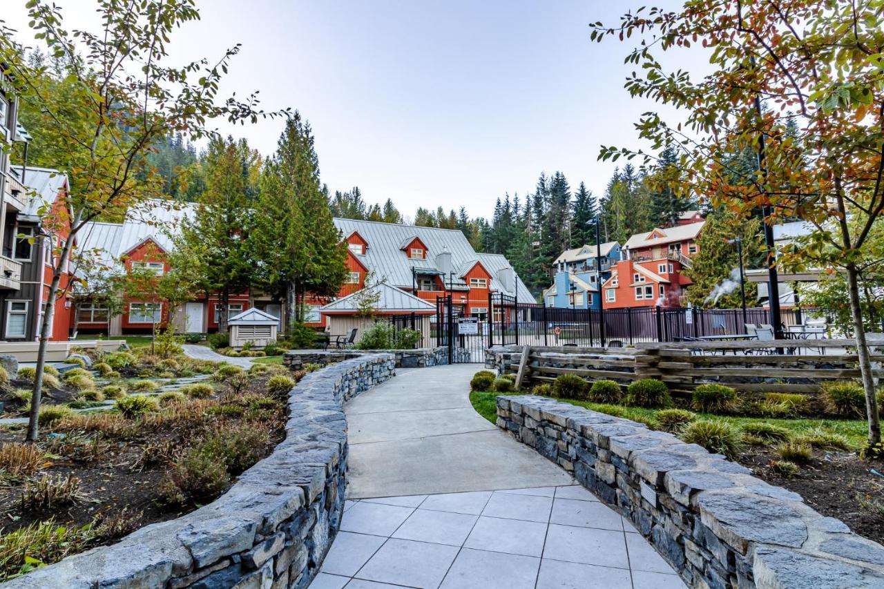 Lake Placid Lodge By Elevate Vacations Whistler Eksteriør billede