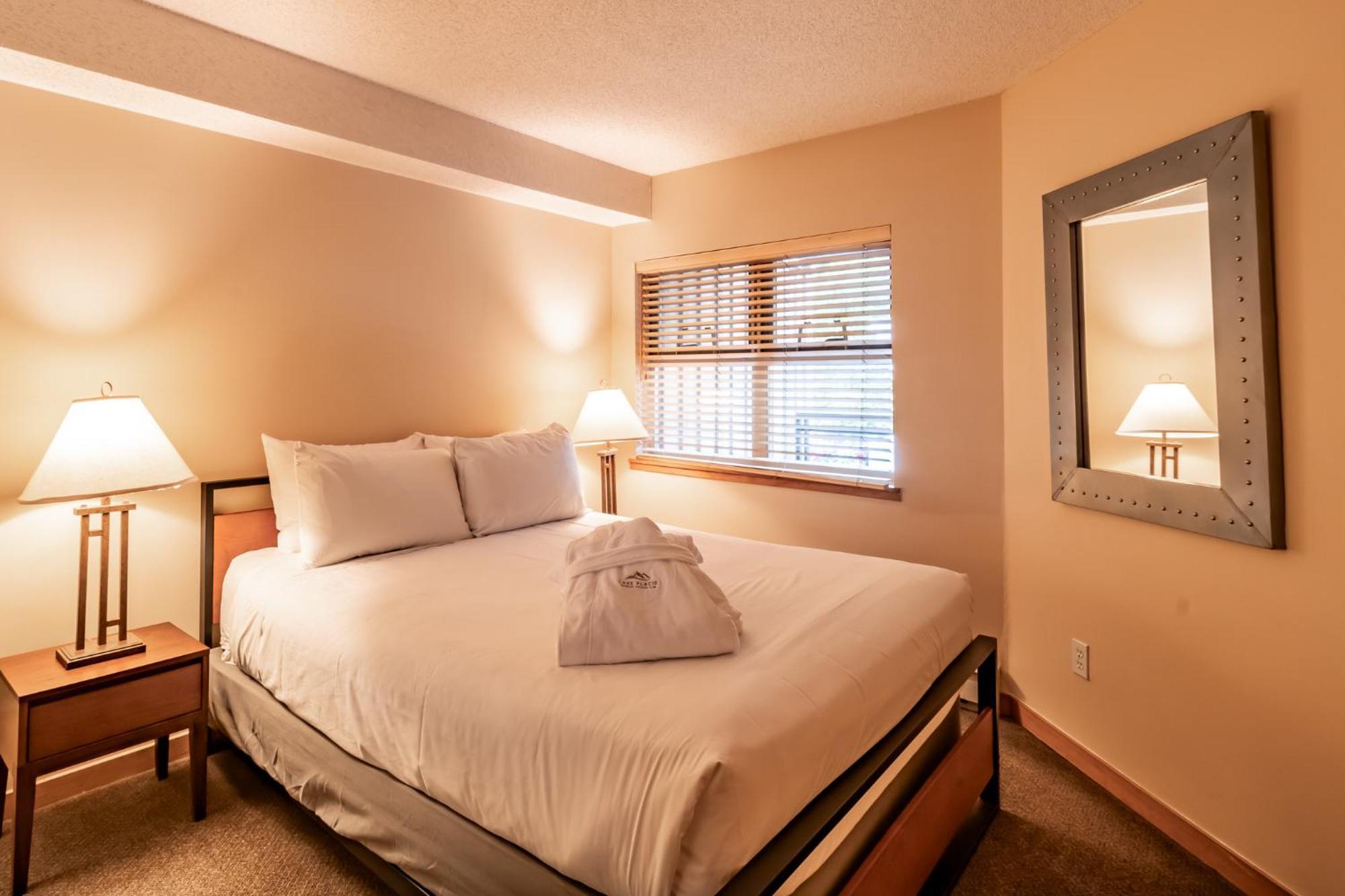 Lake Placid Lodge By Elevate Vacations Whistler Eksteriør billede
